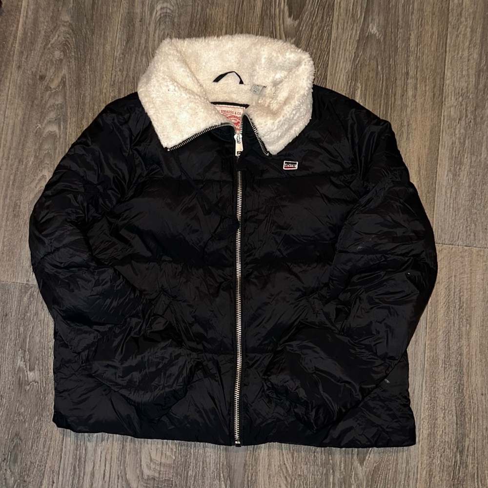 Levi's Women’s Black Puffer Jacket with Fur Collar